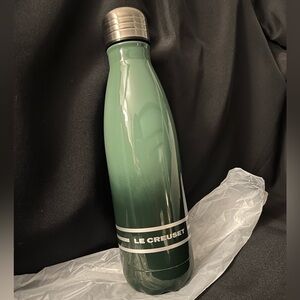 Le Creuset Artichaut Gradient Hydration Bottle - NWT - Original Box